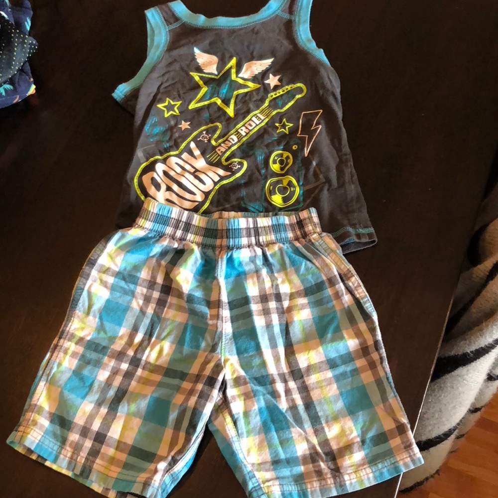 Short outfit